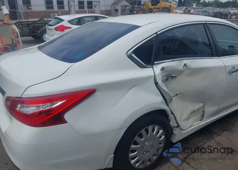 2017 Nissan Altima 2.5 S из США, поврежденный, VIN 1N4AL3AP6HC197099